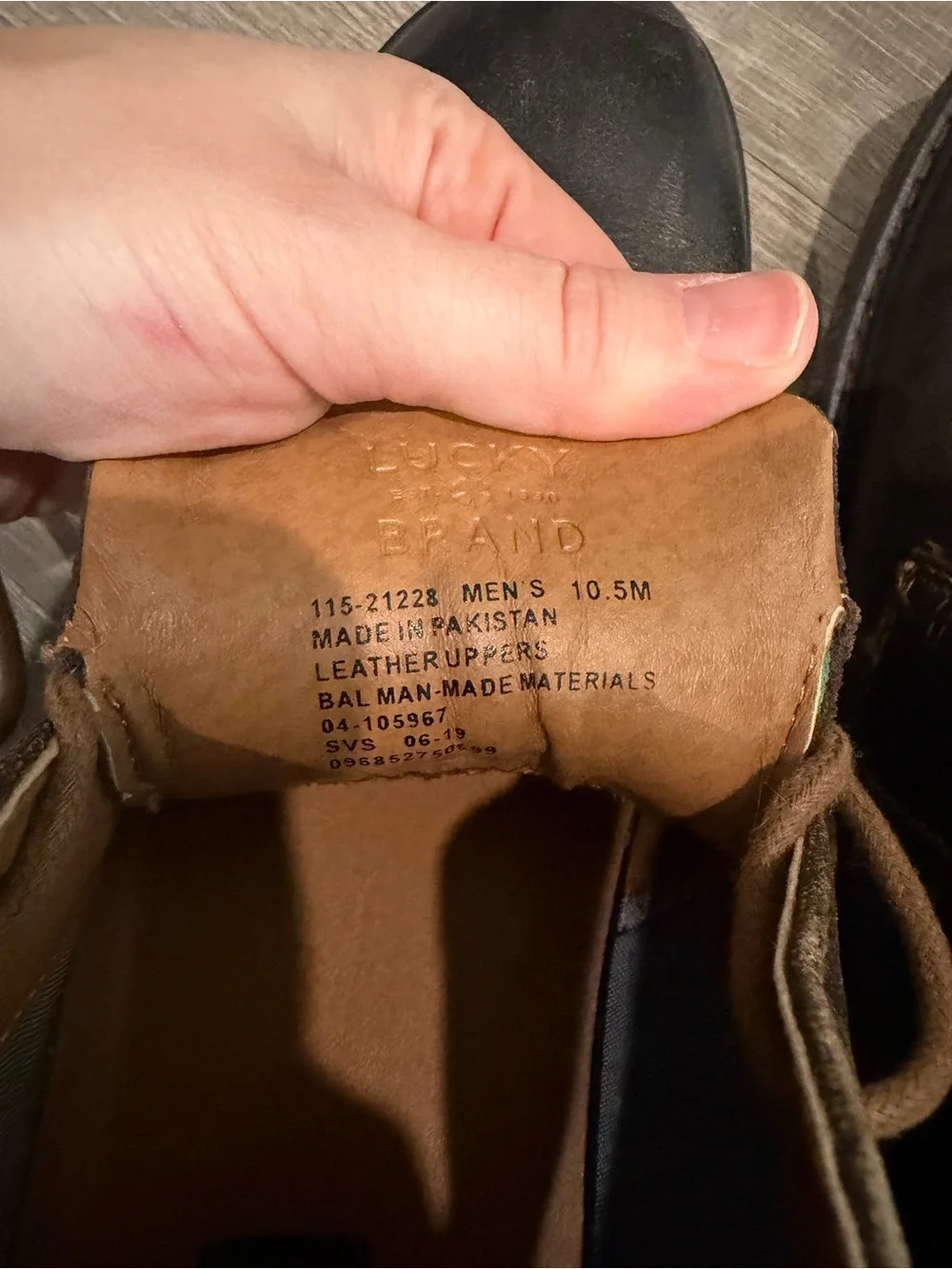 Lucky Brand Black Leather Men’s Chukka Boots with Brown Laces